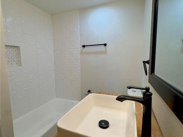 4917  Calmont Avenue , Fort Worth Texas 76107