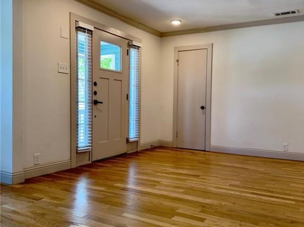 4917  Calmont Avenue , Fort Worth Texas 76107