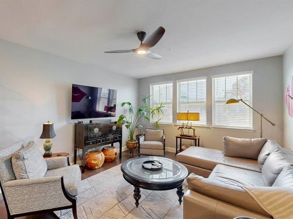 1735  Wittington Place  3403, Farmers Branch Texas 75234