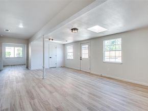 4714  Crownpoint Circle , Dallas Texas 75232