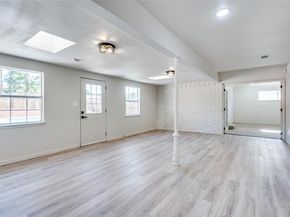 4714  Crownpoint Circle , Dallas Texas 75232