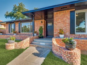 4714  Crownpoint Circle , Dallas Texas 75232