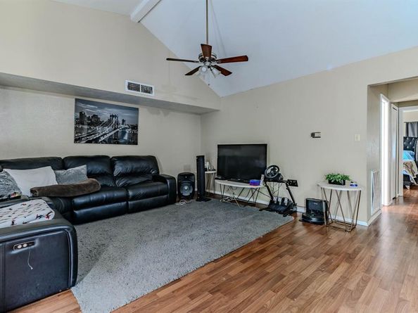 434  Pogue Street , Cedar Hill Texas 75104