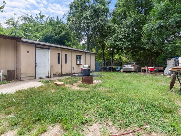 5571  Forney Road , Dallas Texas 75227