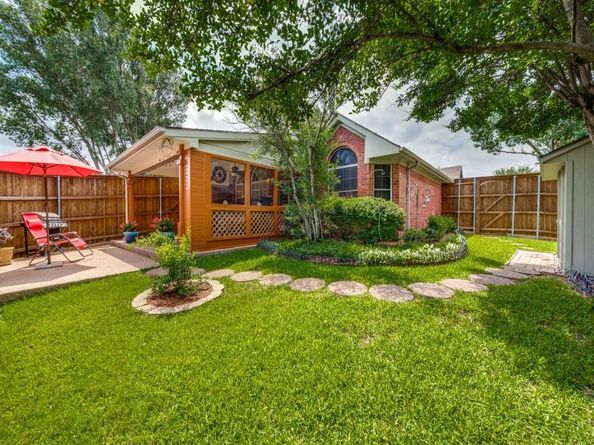 5800  Legend Lane , The Colony Texas 75056
