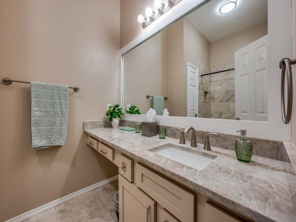 5800  Legend Lane , The Colony Texas 75056