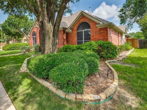 5800  Legend Lane , The Colony Texas 75056