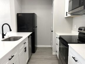 8601  Park Lane  523, Dallas Texas 75231