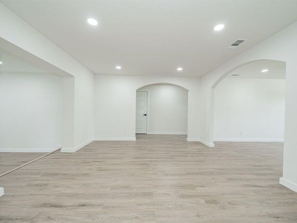1307  Serenade Lane , Dallas Texas 75241