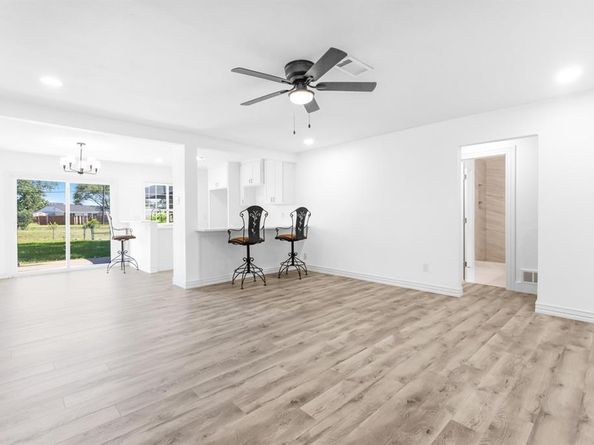 10124  Shayna Drive , Dallas Texas 75217