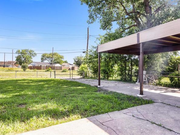 10124  Shayna Drive , Dallas Texas 75217