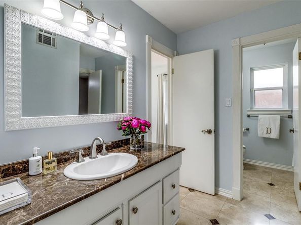 6314  Woodcrest Lane , Dallas Texas 75214