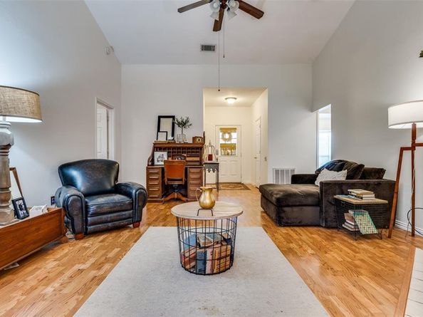 4445  Newport Street , Grand Prairie Texas 75052
