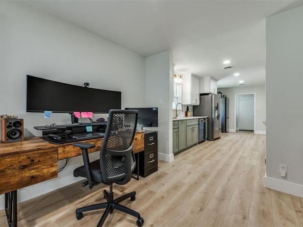 3406  Springwood Lane , Dallas Texas 75233