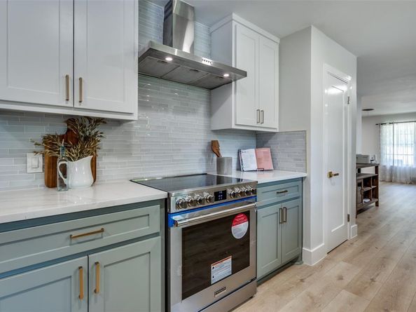 3406  Springwood Lane , Dallas Texas 75233