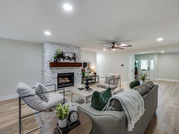 3406  Springwood Lane , Dallas Texas 75233