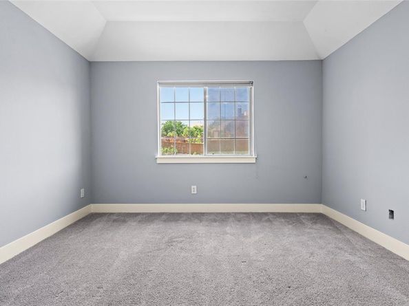 1136  Pedernales Trail , Irving Texas 75063