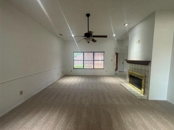 3210  Andrea Lane , Garland Texas 75040