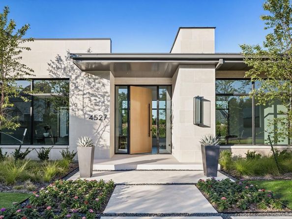 4527 N Lindhurst Avenue , Dallas Texas 75229