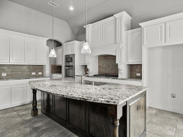 913  Colby Bluff Drive , Rockwall Texas 75087
