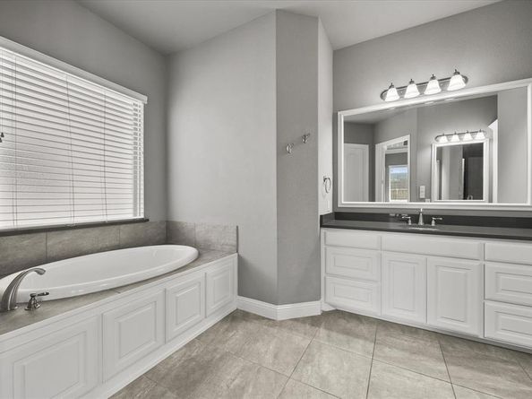 913  Colby Bluff Drive , Rockwall Texas 75087