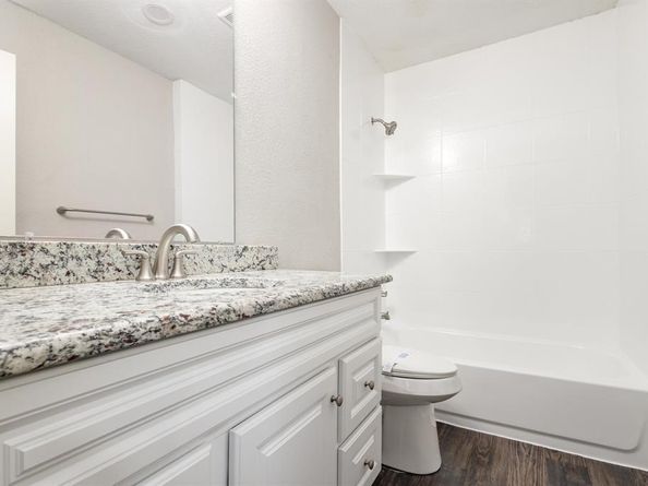 1008  Almond Drive , Mansfield Texas 76063