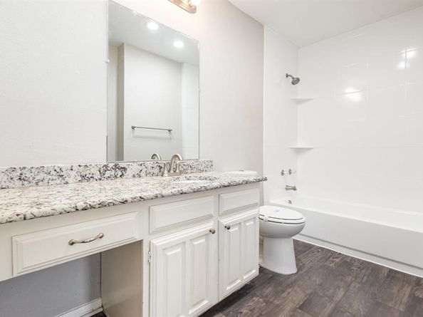 1008  Almond Drive , Mansfield Texas 76063