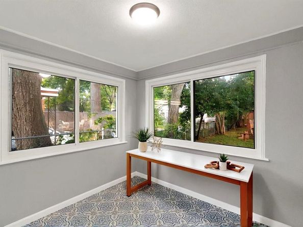 6042  Belgrade Avenue , Dallas Texas 75227