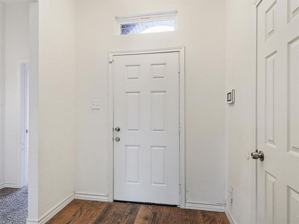3101  Eastcrest Court , Fort Worth Texas 76105
