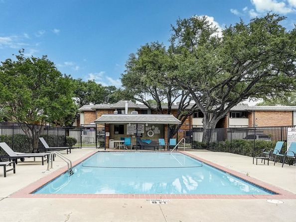 2804  Escada Drive  103, Farmers Branch Texas 75234