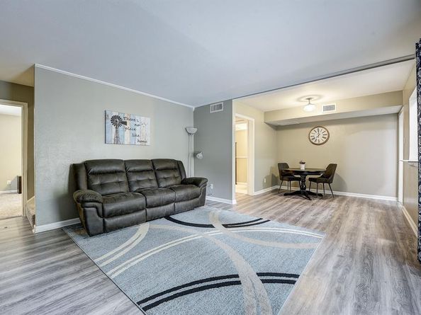 2804  Escada Drive  103, Farmers Branch Texas 75234