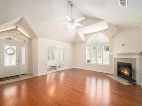 3250  Rosemeade Drive  2213, Fort Worth Texas 76116
