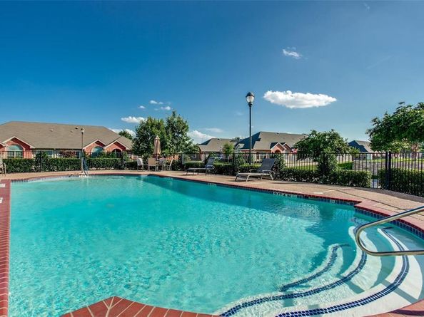 3250  Rosemeade Drive  2213, Fort Worth Texas 76116