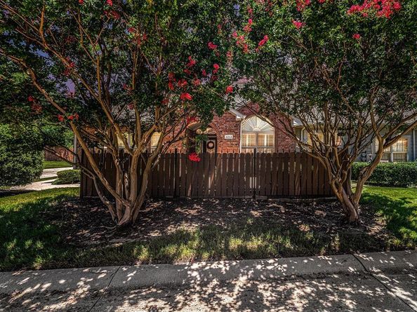 3250  Rosemeade Drive  2213, Fort Worth Texas 76116