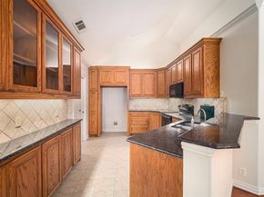 3250  Rosemeade Drive  2213, Fort Worth Texas 76116
