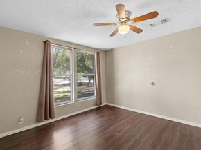 715  Lakeside Drive , Azle Texas 76020