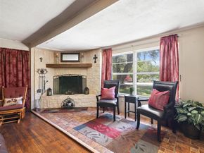 715  Lakeside Drive , Azle Texas 76020