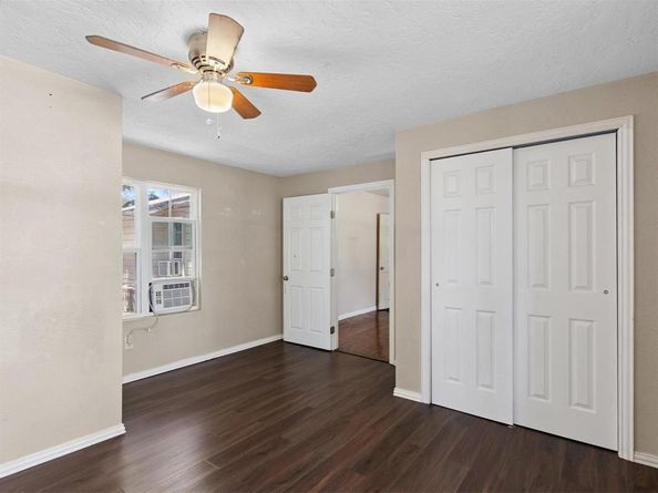 715  Lakeside Drive , Azle Texas 76020