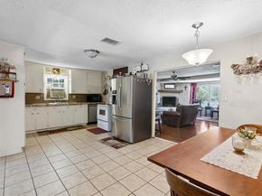 715  Lakeside Drive , Azle Texas 76020