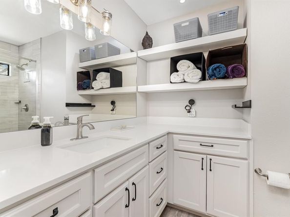 1700  Delaford Circle , Carrollton Texas 75007