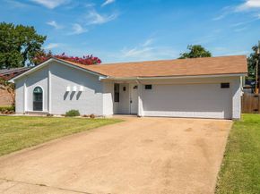 1617 S Timber Court , Benbrook Texas 76126
