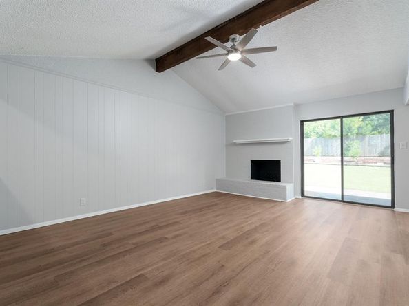 1617 S Timber Court , Benbrook Texas 76126