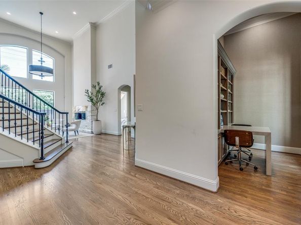 11040  Tibbs Street , Dallas Texas 75230