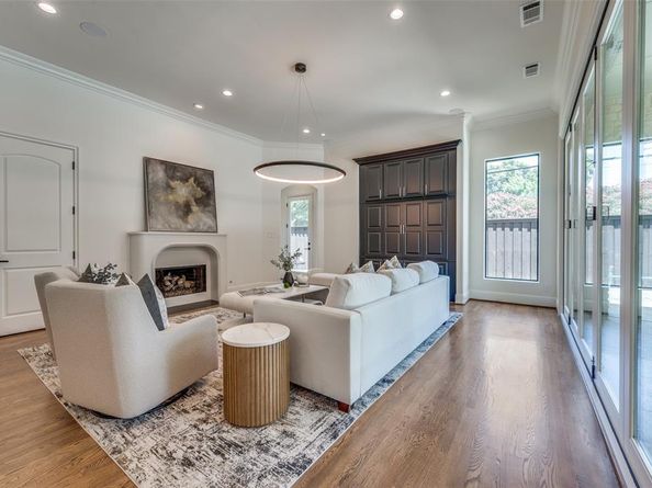11040  Tibbs Street , Dallas Texas 75230