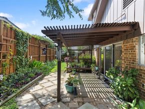 813  Pleasant Valley Lane , Richardson Texas 75080