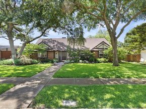 813  Pleasant Valley Lane , Richardson Texas 75080