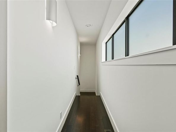 6  Vanguard Way , Dallas Texas 75243