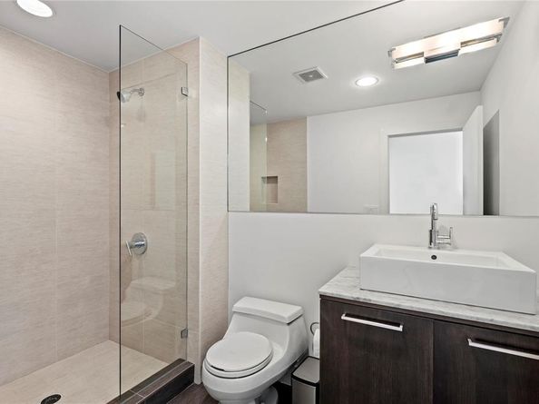 6  Vanguard Way , Dallas Texas 75243