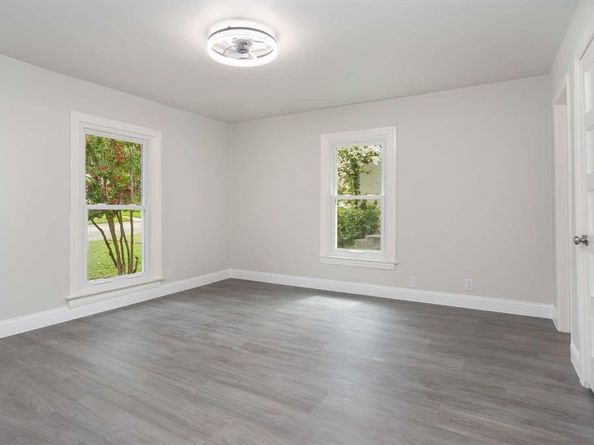 6453  Drury Lane , Fort Worth Texas 76116