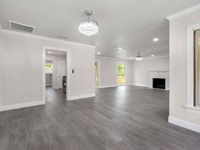 6453  Drury Lane , Fort Worth Texas 76116